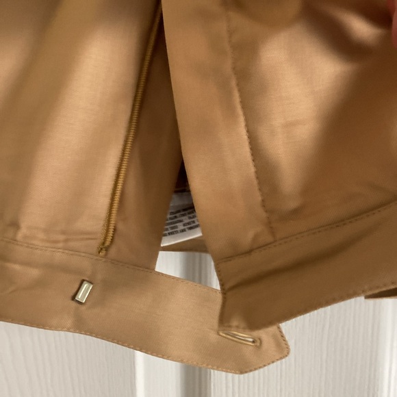 Two piece tan virgin wool suit. Size 16. - Picture 8 of 9